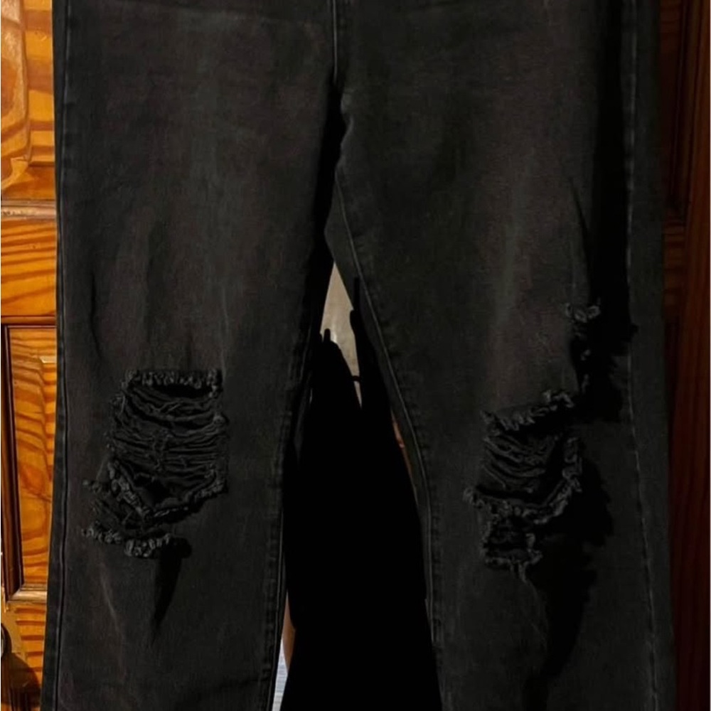 SIZE 7 Fashion Nova Distressed Black Jeans